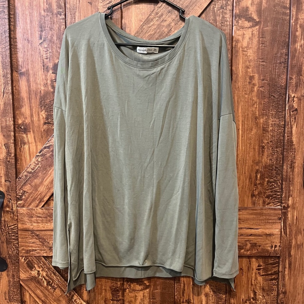 Abercrombie & Fitch Womens Top M/L Olive‎ Green Long Sleeve Oversized Casual